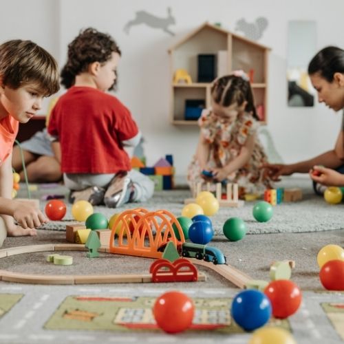 Otizm eğitiminde sosyal iletişim ve ortak dikkat etkinliği